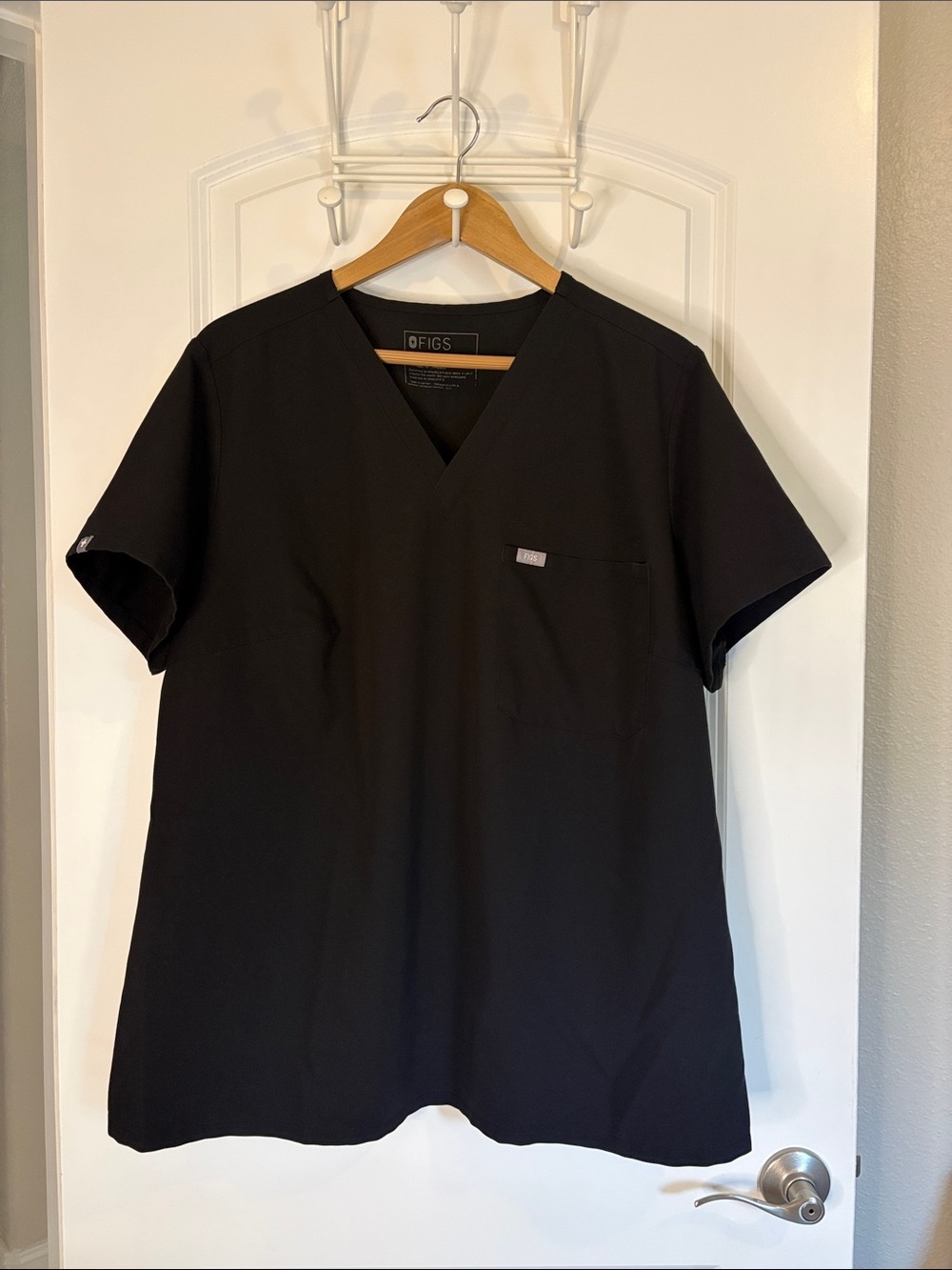 Figs Catarina One-Pocket Scrub Top Black Size 3XL - Picture 2 of 8